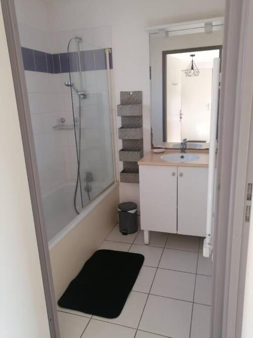 Appartement Calme Et Propre Le Goelia Saint-Geniez-d'Olt Exterior photo